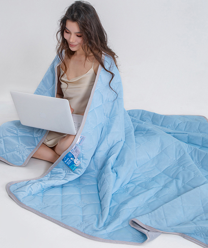 Christmas gifts for loved ones Aussie Summer Cooling Quilt – 4 Sizes, Breathable, Lightweight & Skin-Friendly for Refreshing Sleep All Season(pink,150cm*200cm)