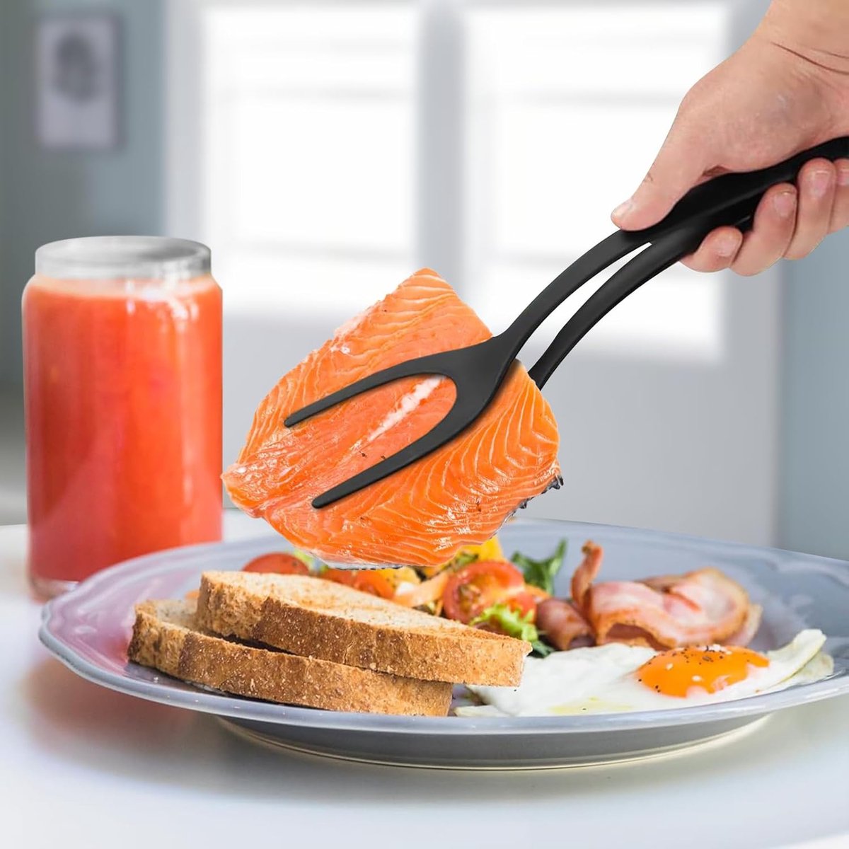 Multifunctional Spatula - 2 Piece - 2 In 1 Spatula/Tongs - Kitchen Tools - Cookware - Kitchen Spatula - Silicone - BBQ / Cooking Accessory - Heat Resistant - Non-Stick - For Flipping Fried Eggs, Pancakes, Bread - Dishwasher Safe