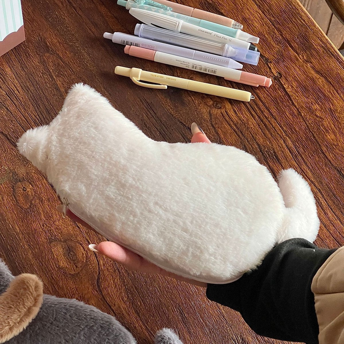 Student Storage Box - Pencil Case - Makeup Bag - Cute Cat-Shaped Storage Bag - Creative Cat-Shaped Storage Bag - Lightweight and Portable - Suitable for School, Office, and Travel(White)