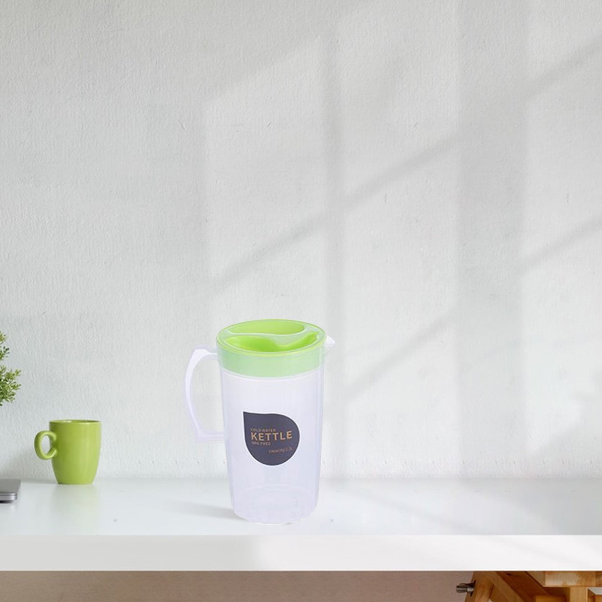 PALIFEUR Water Pitcher with Lid, 2.2 L Plastic Pitcher for Tea & Juice Water, Hot/Cold Water Jug, Tea Pitcher, Juice Pitcher for Kitchen Living Room, 8.74" x 5.52 Green