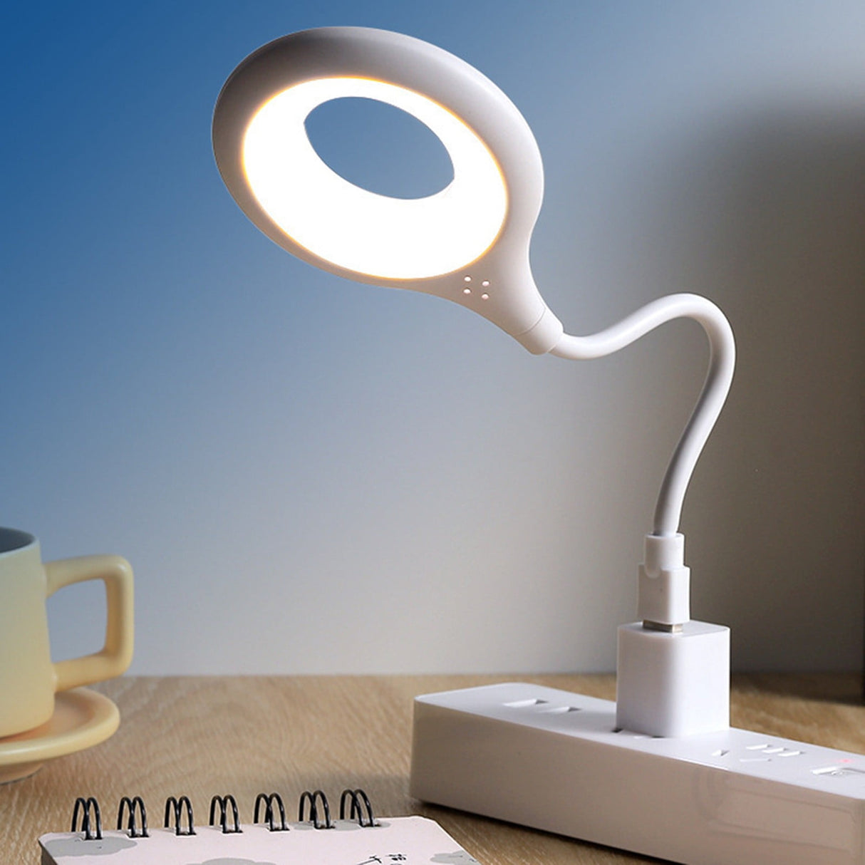 Portable Rechargeable Desk Light Mini Clip Lamp,Desk Lamp Clip on Reading Light,Bedside Lamp with Clamp,Room Essential Clip on Lights Wall-Mounted,Rechargeable Reading Lights for Dorm Makeup