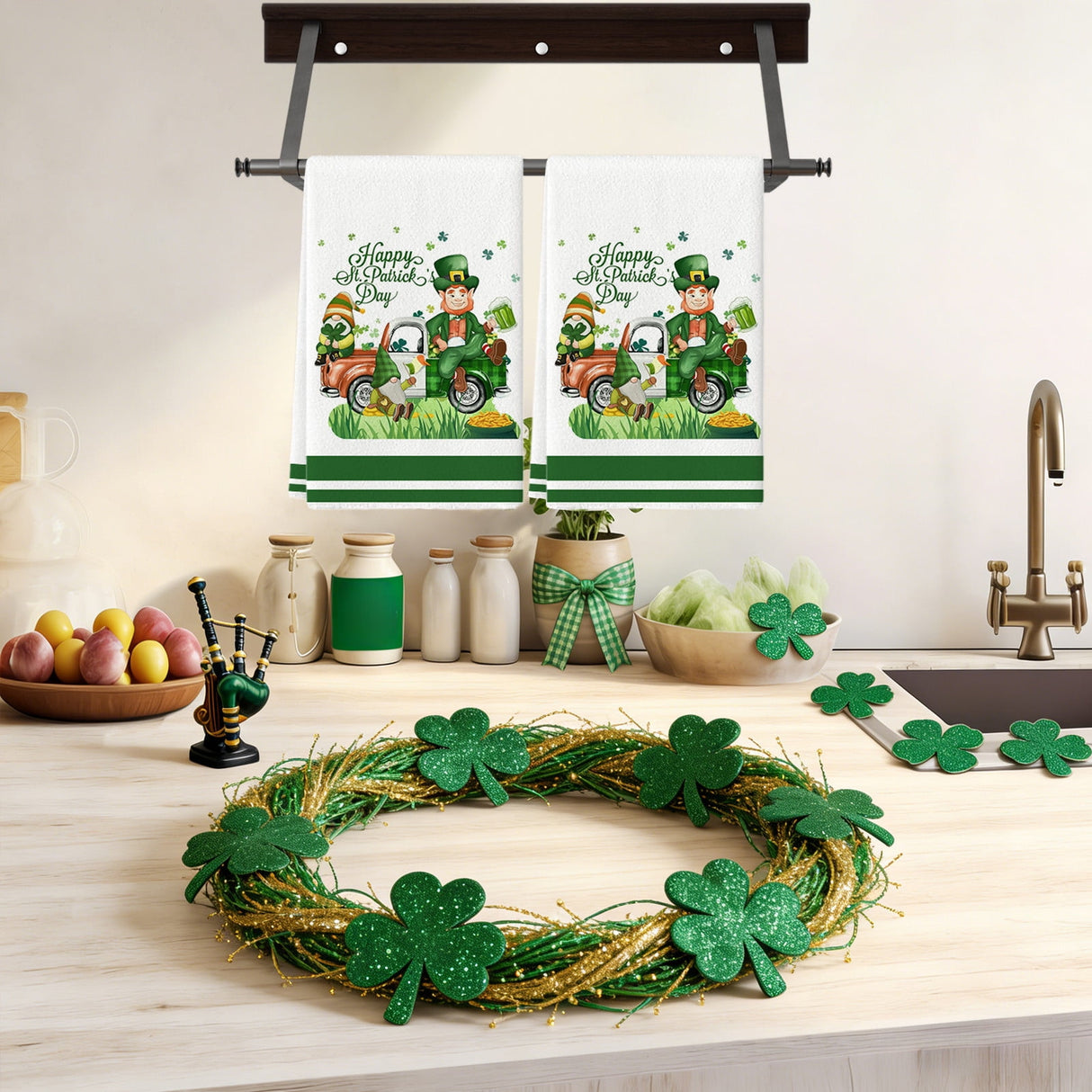 Shamrock Green Dish Towel,Set of 1 St.Patrick's Day Kitchen Towel,Bathroom Decorative Cloth for Irish Decoration Kitchen Bathroom Home Cooking Housewarming Gifts,15 x 24 Inch C