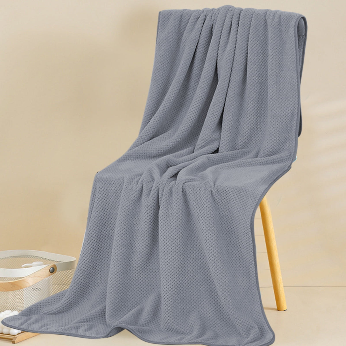 Bath Towel, Oversize Bath Towel, 55×28 Inch Large Microfiber Bath Towels, Soft, Absorbent, and Quick Dry Towels for Bathroom, Pool, Beach, Swim, and Yoga, Large Bathroom Towels for Daily Use 13.4×30 in Gray