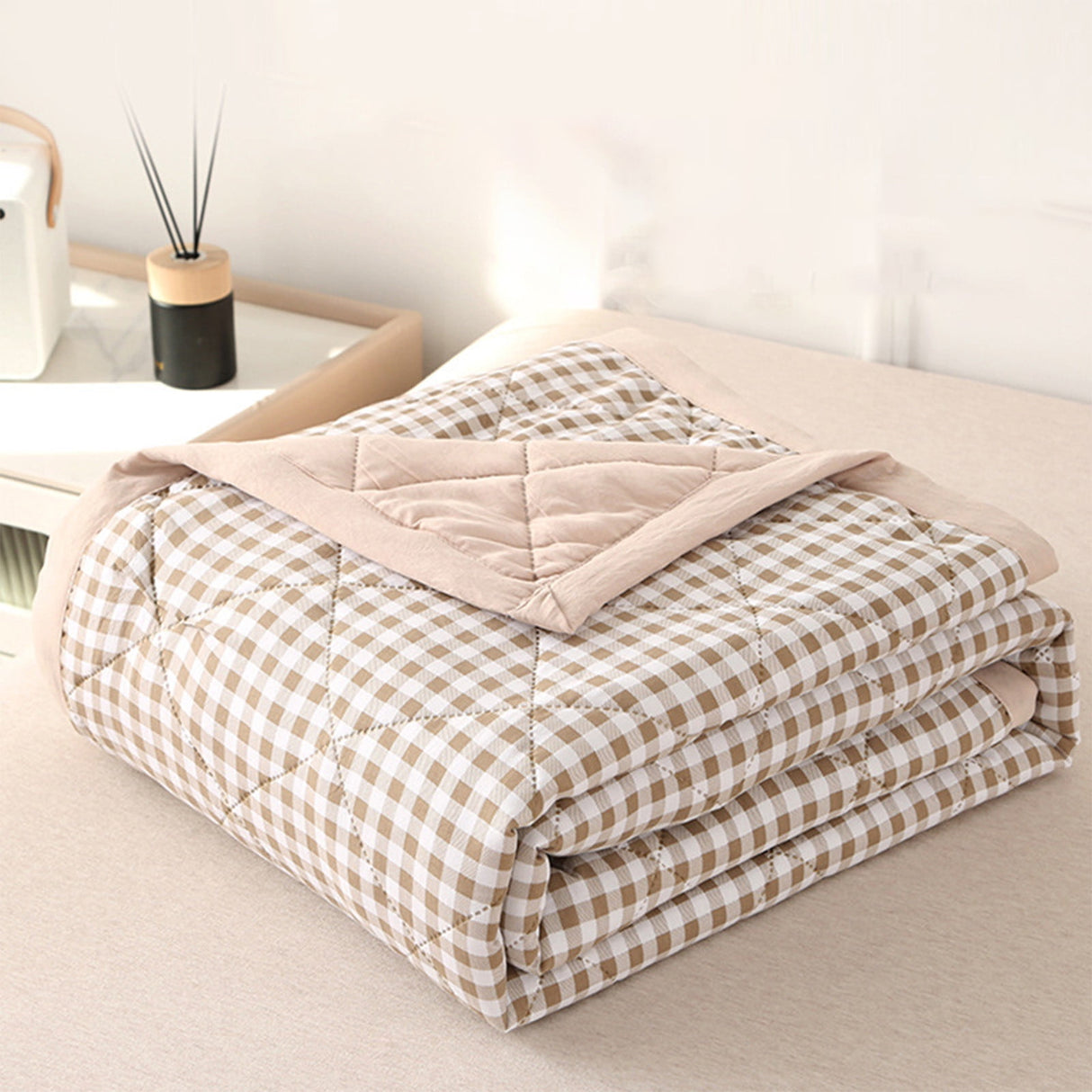 AYktou Reversible Patchwork Quilts Queen Size, 78.74x59.05in Lightweight Plaid Bedspreads Coverlets Quilt Bedding Blanket for All Seasons Khaki