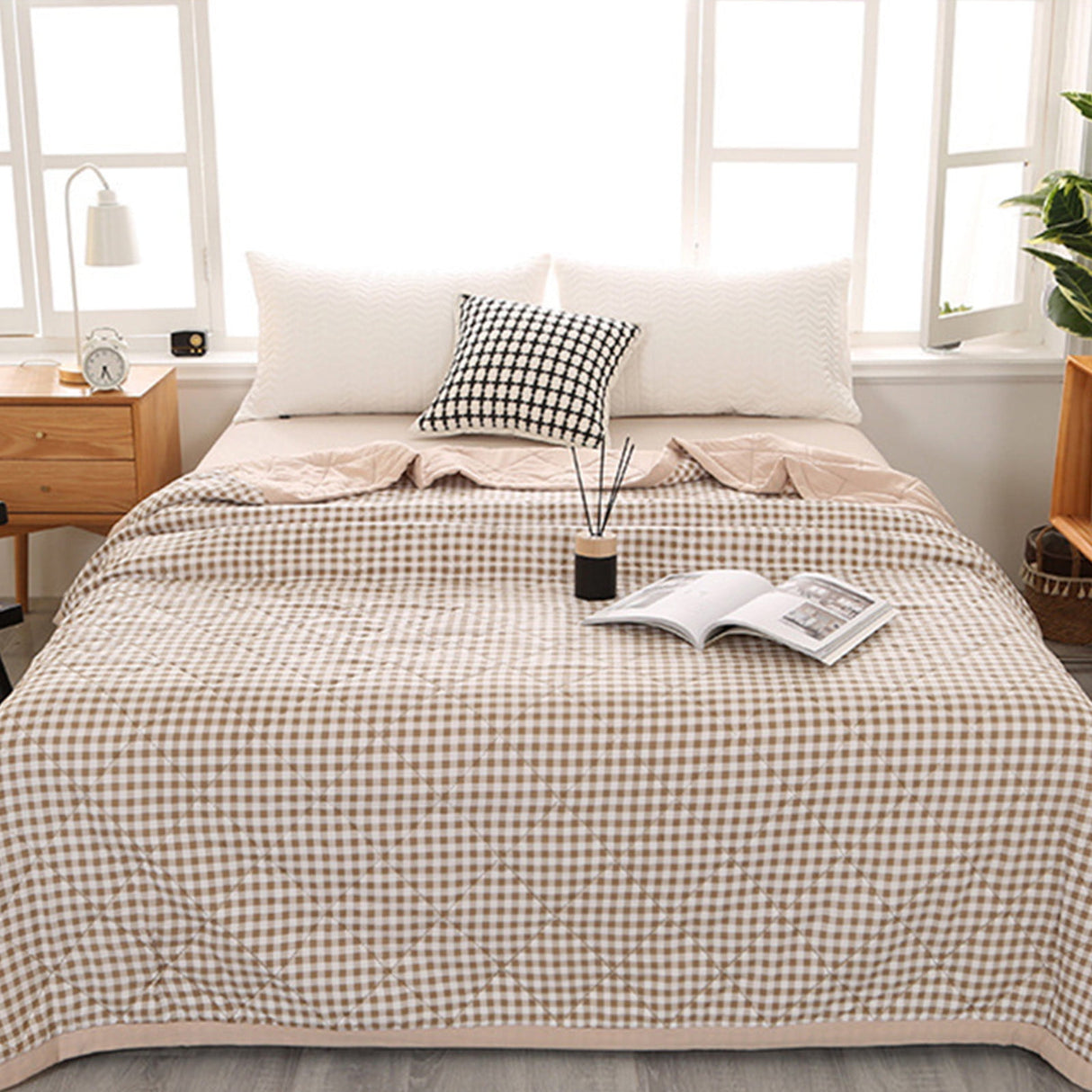 AYktou Reversible Patchwork Quilts Queen Size, 78.74x59.05in Lightweight Plaid Bedspreads Coverlets Quilt Bedding Blanket for All Seasons Khaki