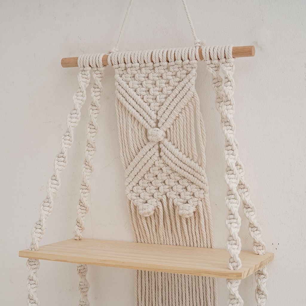 Wall Hanging Shelf Tassel Woven Shelves,Boho Wall Hanging Shelves for Small Plants Photo Frames,Home Living Room Bedroom Balcony Decor (beige)
