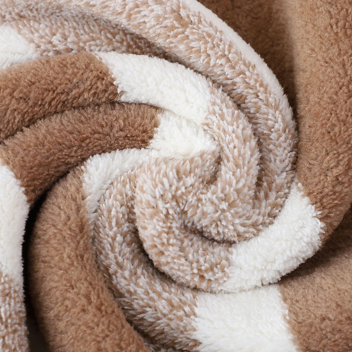 Camel Star Print & Wide Stripe 8pc Towel Collection Soft Plush Bath Towel Hand Towel Washcloth Spa Shower Guest Set