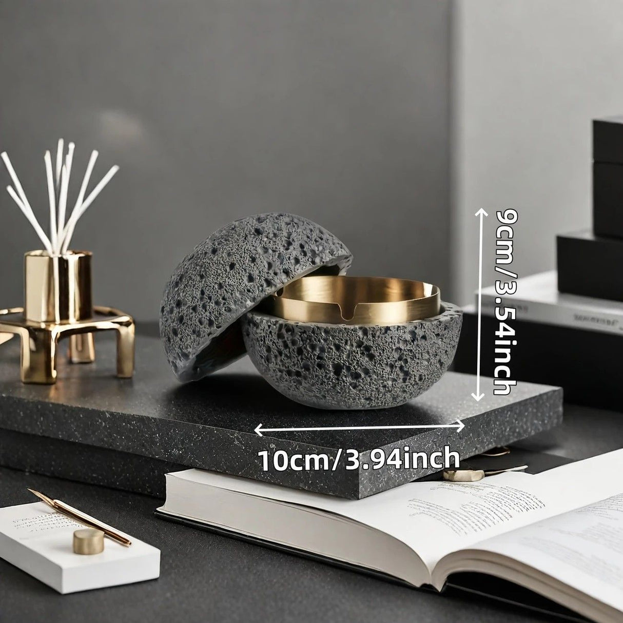 Nordic industrial style concrete ashtray, handcrafted with natural texture, detachable stainless steel bowl with anti-ash lid — easy to clean, durable, suitable for living rooms, bars, offices, ideal gift for Father’s Day, Christmas, housewarming.(BLACK)