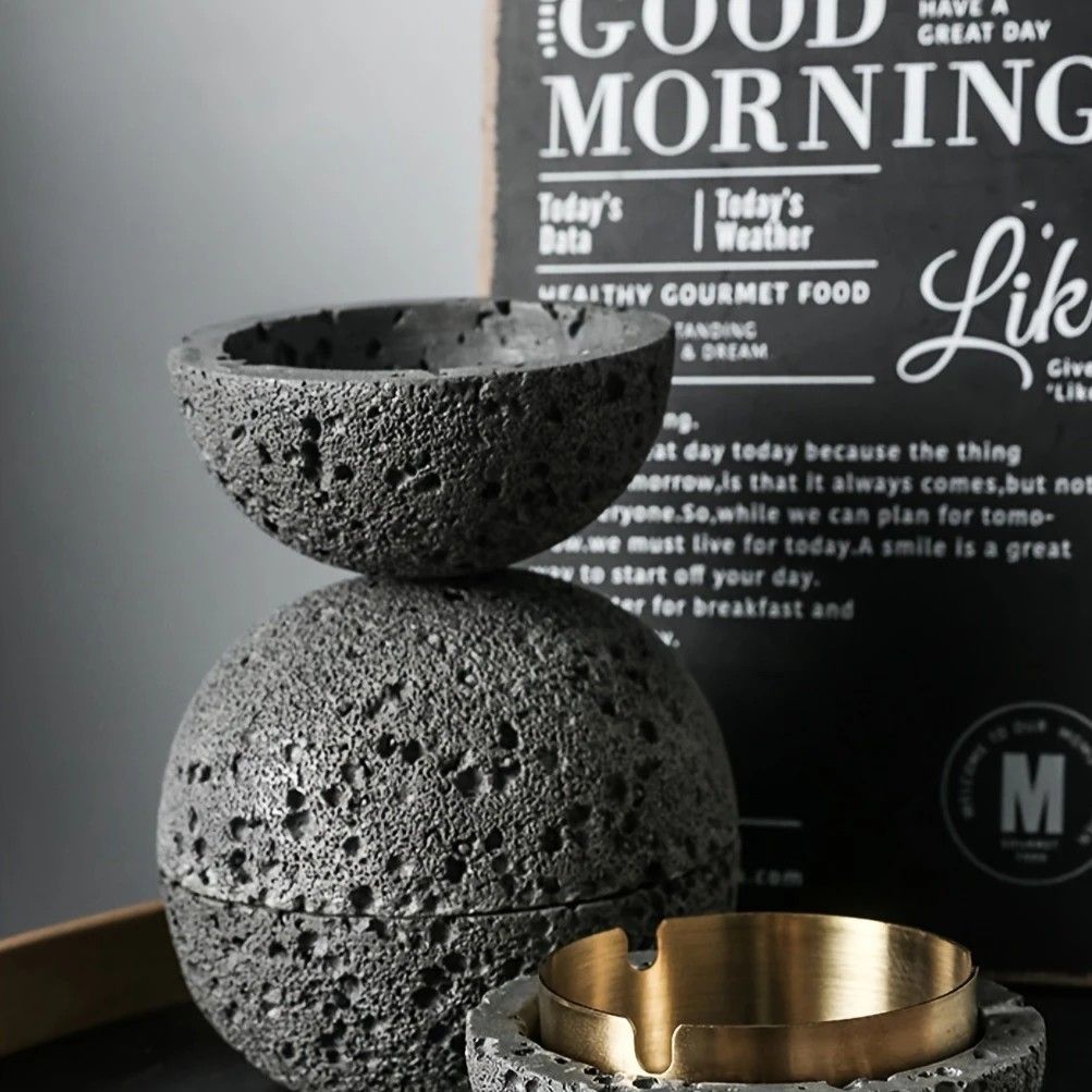 Nordic industrial style concrete ashtray, handcrafted with natural texture, detachable stainless steel bowl with anti-ash lid — easy to clean, durable, suitable for living rooms, bars, offices, ideal gift for Father’s Day, Christmas, housewarming.(BLACK)