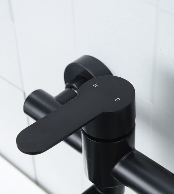 Black Wall Mounted Kitchen & Bathroom Tap, Stainless Steel Single Lever Basin Faucet with Swivel Spout, 26 × 11 CM Wall Mount Water Tap