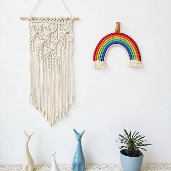 Large White Macrame Wall Hanging, Boho Woven Tapestry Wall Art, 16 x 27.6 Inch Bohemian Wall Decor for Living Room & Bedroom
