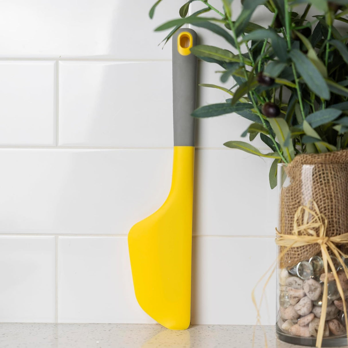 35cm Yellow Silicone Omelette Spatula Flexible Non-Stick Heat Resistant Kitchen Tool for Pancakes Cheesecake