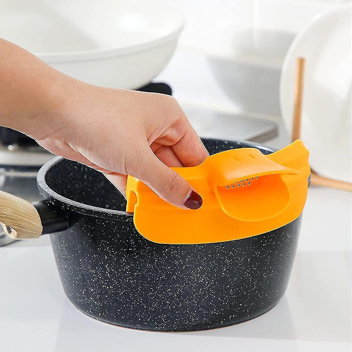 2pcs Kitchen Dedicated Spill Proof Round Edge Pot Deflector Pour Soup Funnel,duckbill Diversion Mouth Funnel,kitchen Pour Soup Strainer Deflector Tool