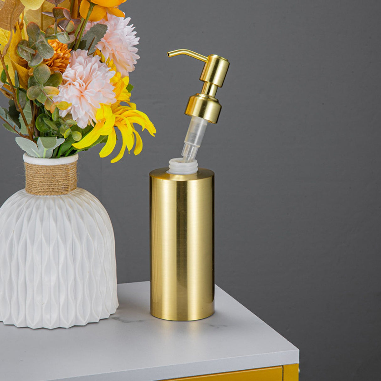 Soap Dispenser Stainless Steel Bottle Large Capacity Home Decoration with Pump for Bathroom