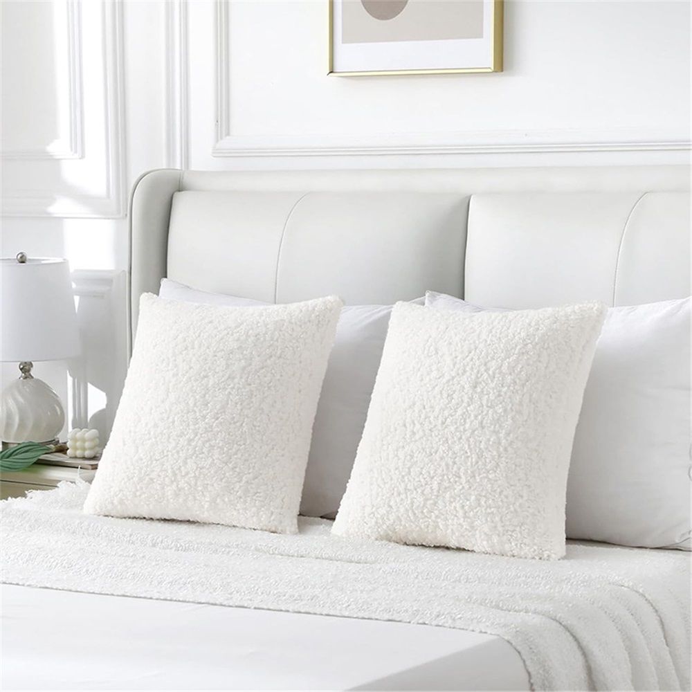 2 artificial fur pillowcases, soft pillowcases, decorative wool roll pillowcases, suitable for beds, sofas, living rooms, white(without pillow core)
