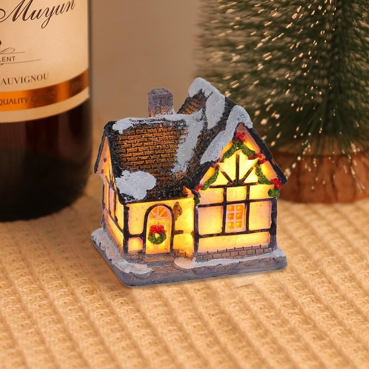 Mini Christmas Village Christmas Scene House Village and Figurines with LED Mini Christmas Resin Crafts DIY Snow House