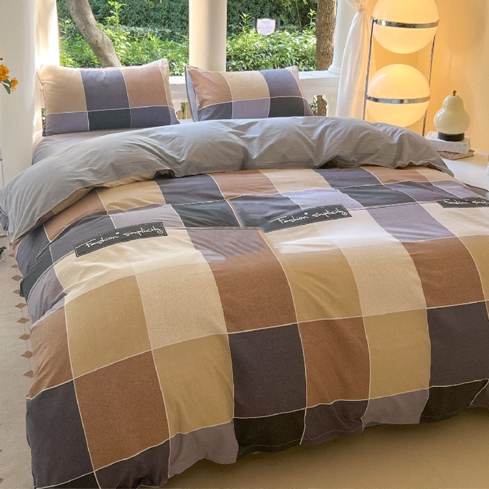 4-Piece Complete Brushed Bedding Set Lightweight Breathable Polyester Bed Linen with Sheet Duvet Cover and 2 Pillowcases All-Season Universal Bedding