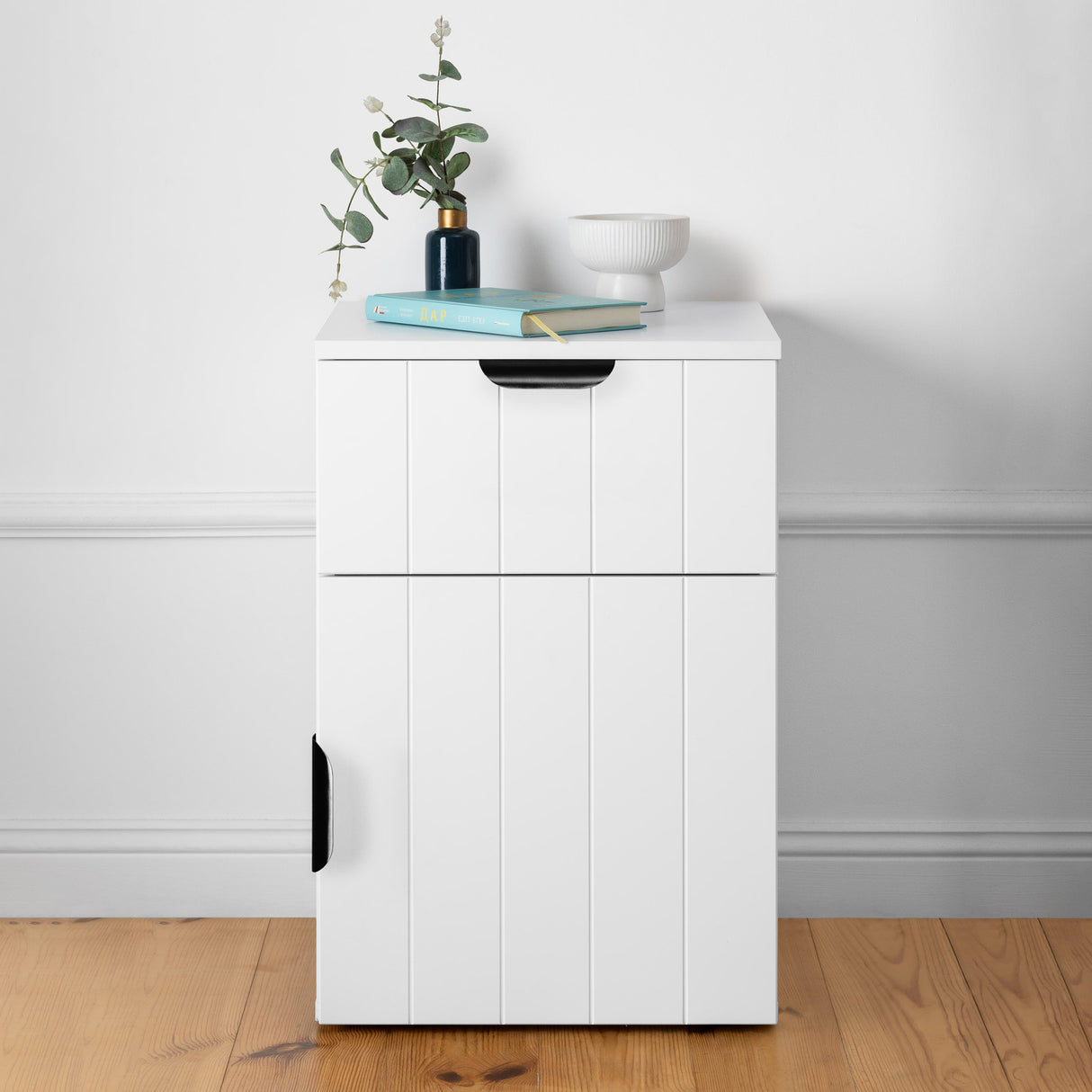 PORTO BEDSIDE TABLE - WHITE - VJ PANEL - PULL BLACK