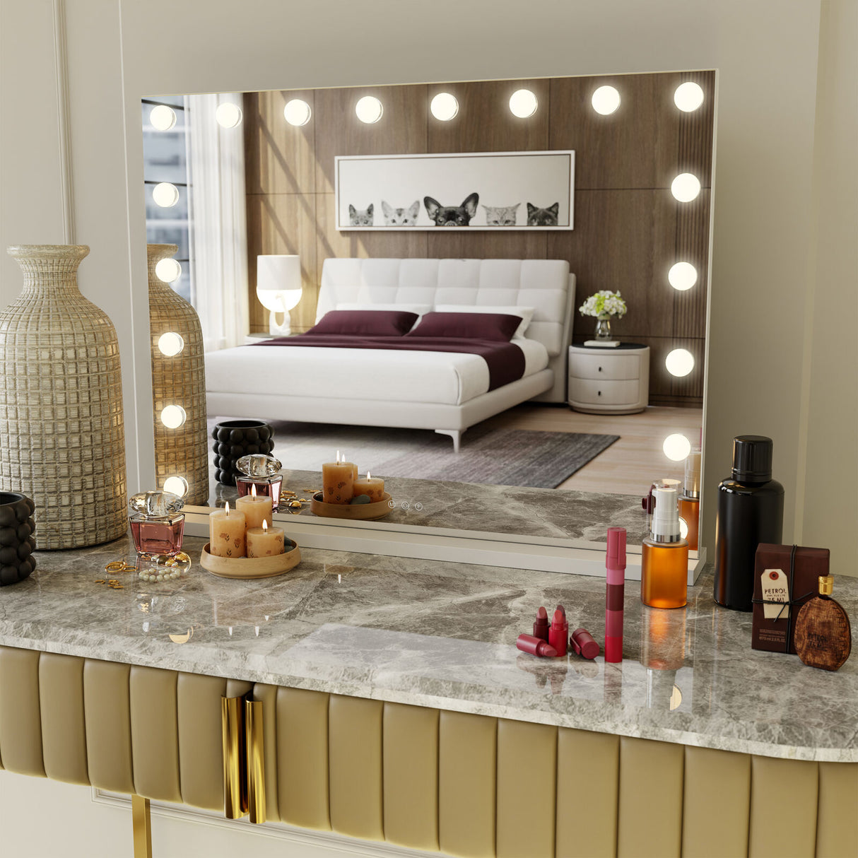 Beauty Mirror with 18 LED Bulbs, Colour Settings, White Frame, and USB A and C Ports