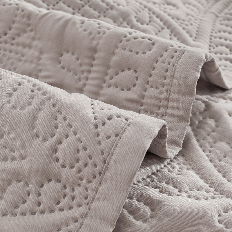 Lisbon Quilted 3-Piece Embossed Coverlet Set (Beige, Double/Queen)