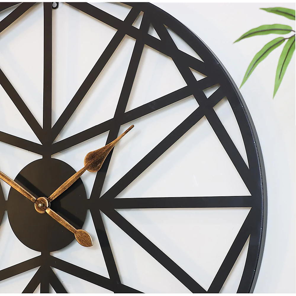 Large Metal Outdoor Wall Clock – Weather-Resistant for Garden and Home Decor