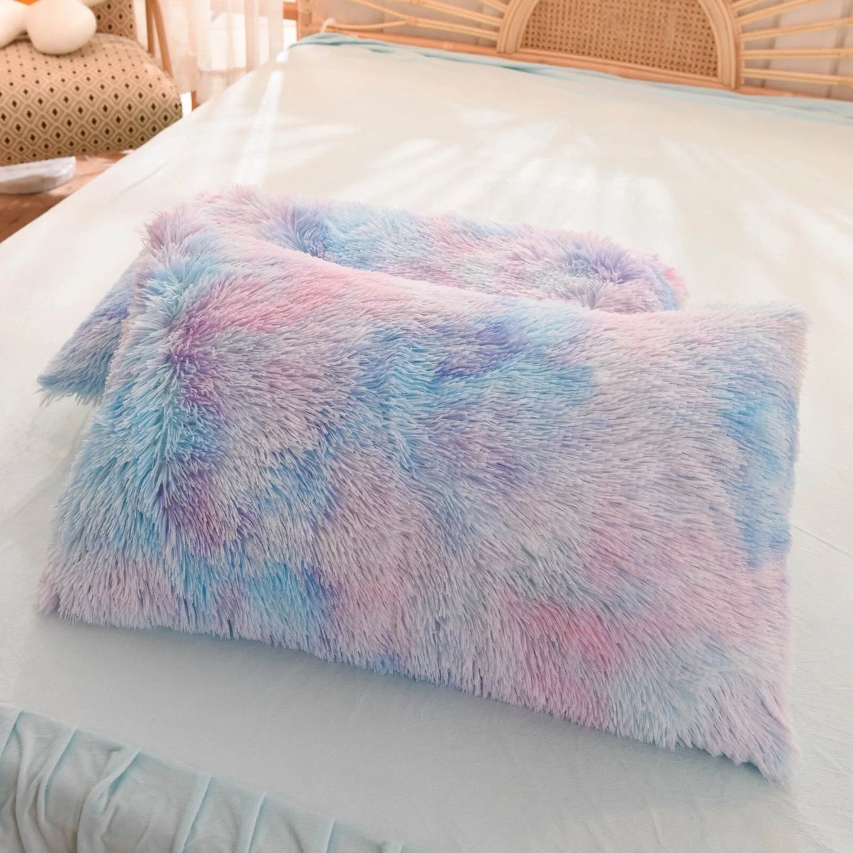 Blue Plush Arabelle Leaf Quilt / Doona / Duvet Cover set