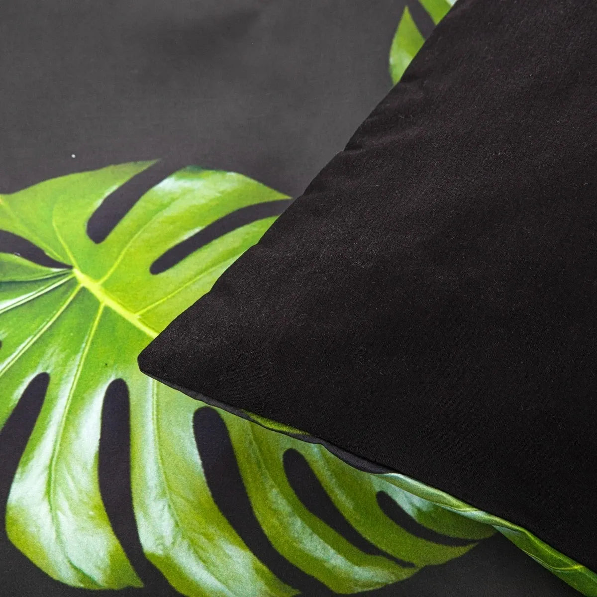 Meadow Valencia Heritage Quilt / Doona / Duvet Cover set
