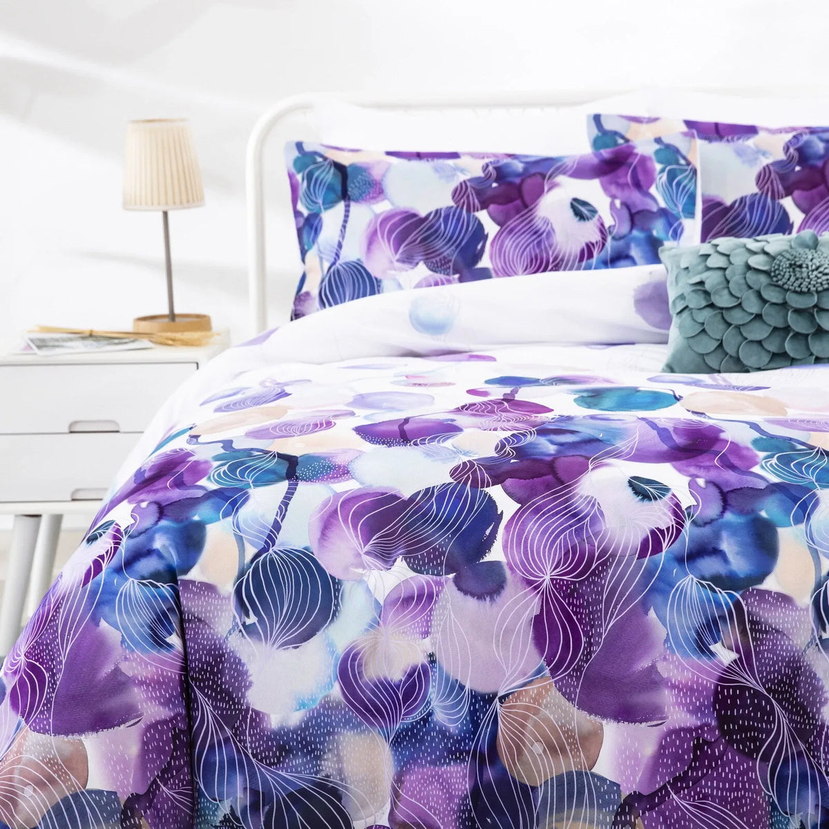 Violet Fiore Leaf Mirage Quilt / Doona / Duvet Cover set
