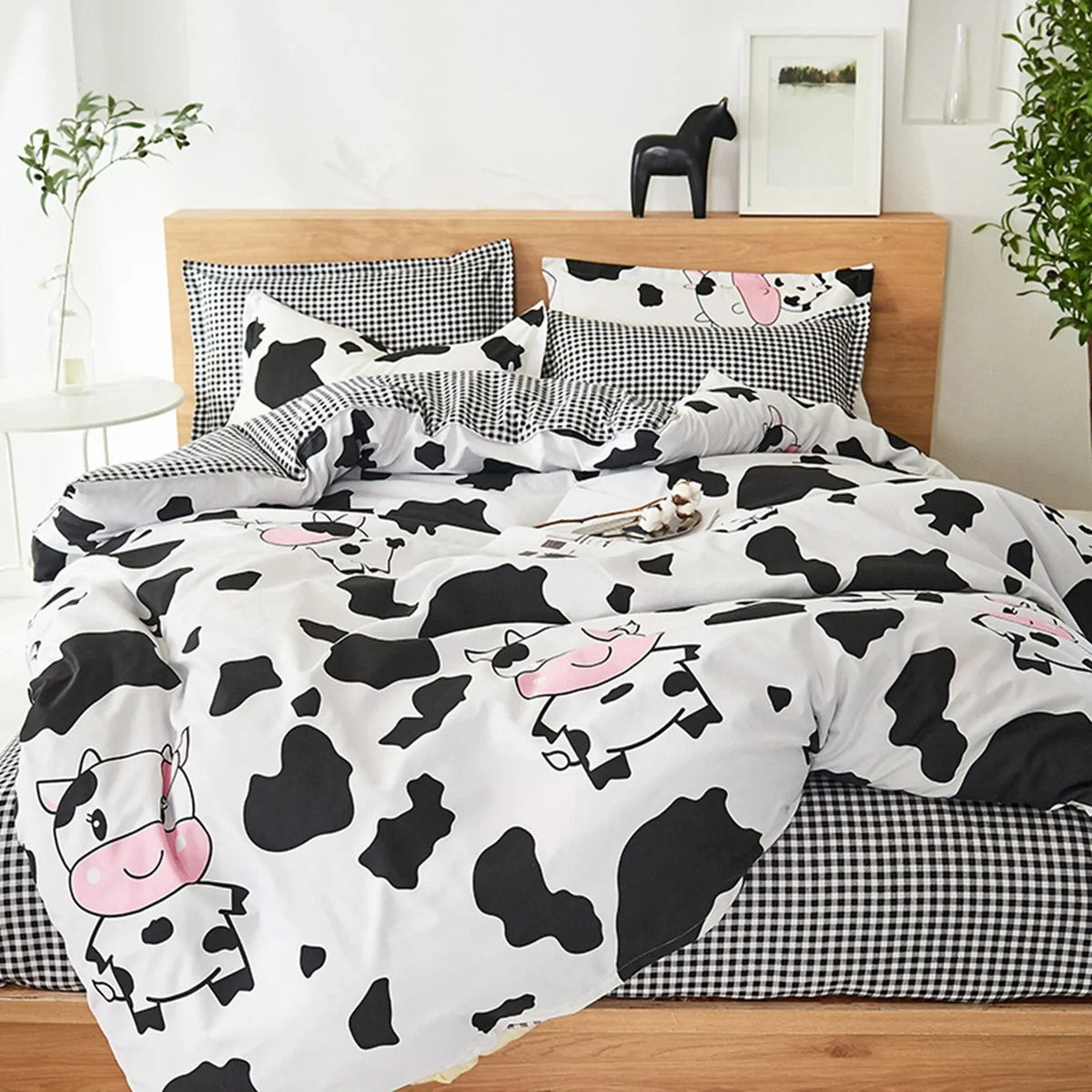 Luxe Valencia Charm Quilt / Doona / Duvet Cover set