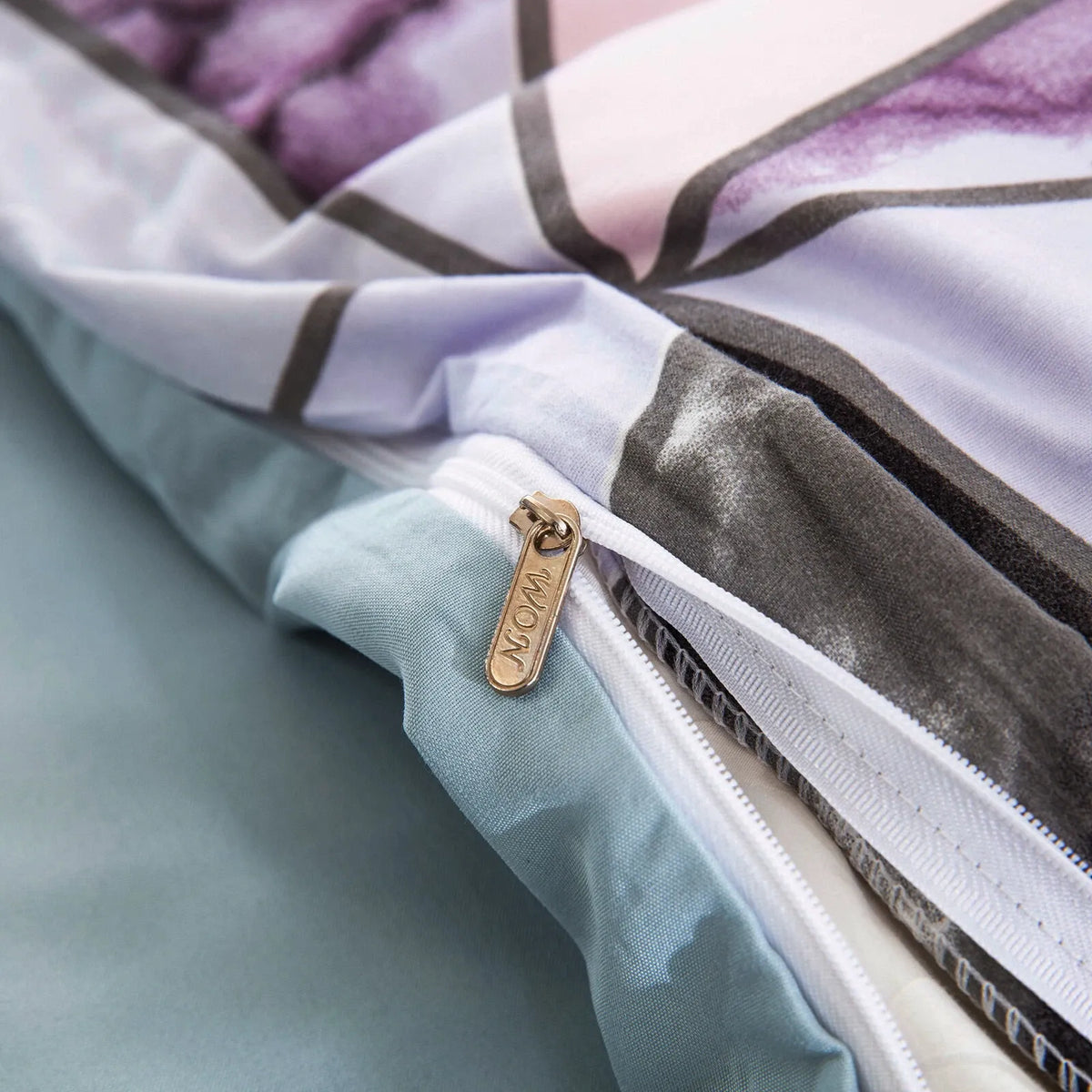 Stripe Madeira Dahlia Quilt / Doona / Duvet Cover set