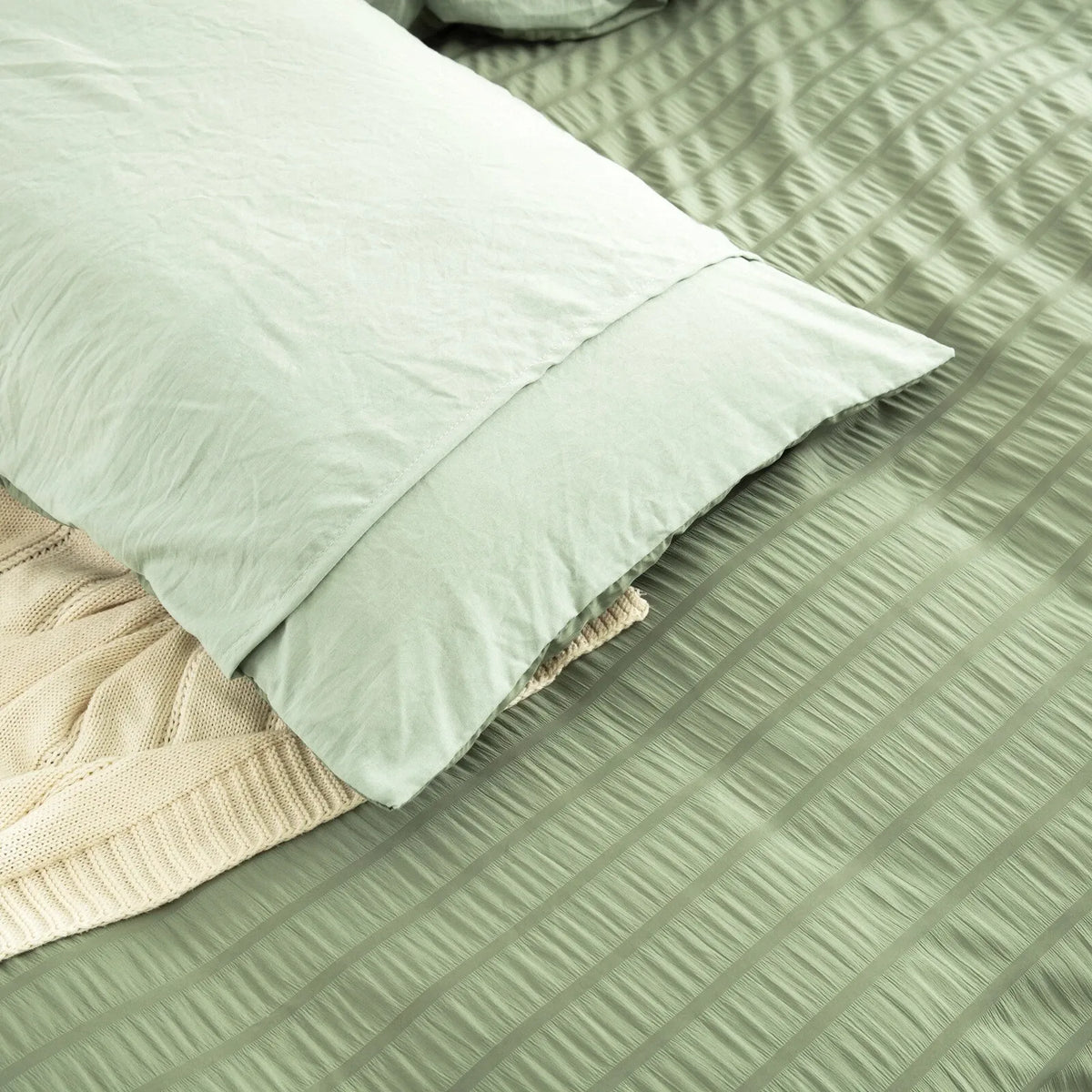 Vine Avignon Atelier Quilt / Doona / Duvet Cover set