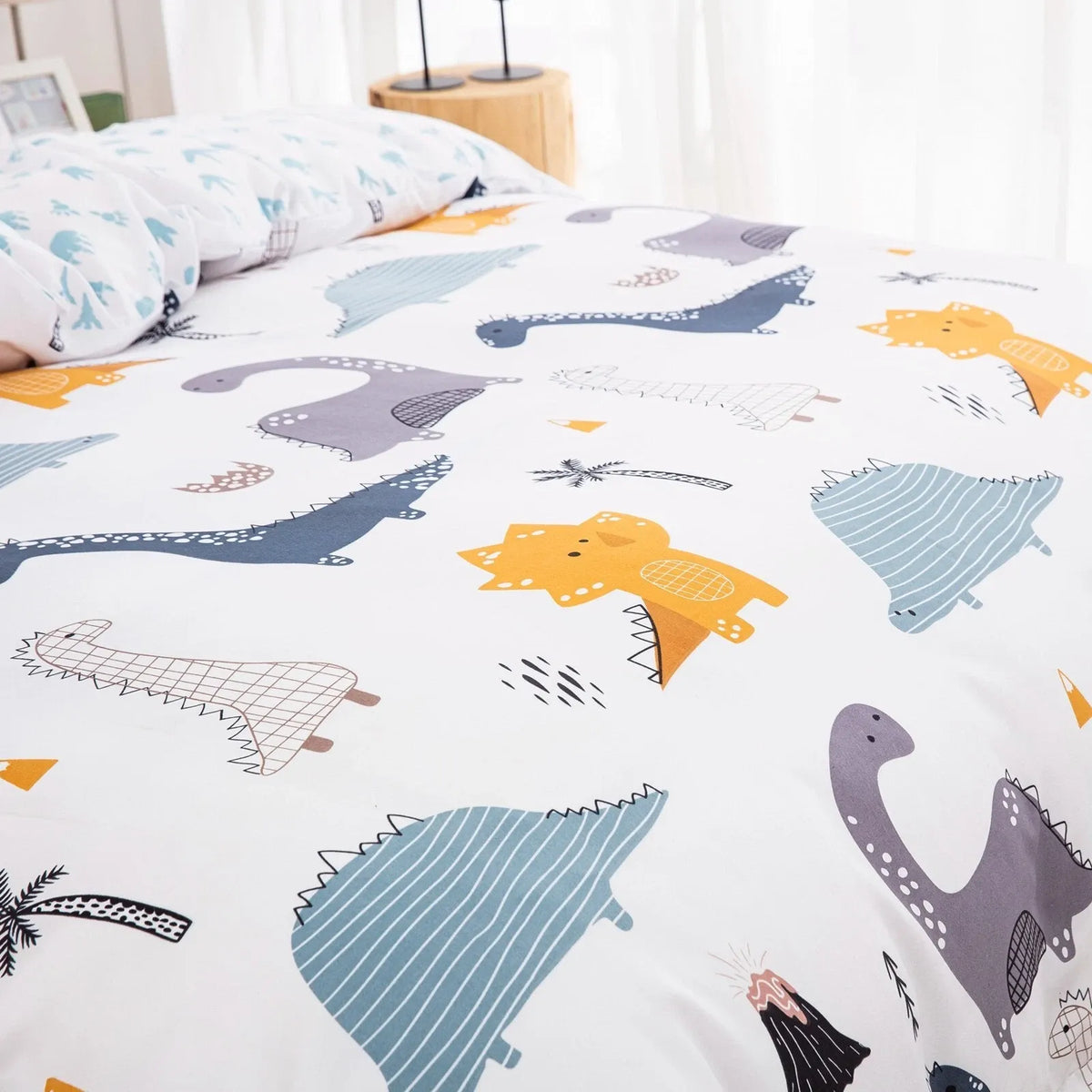 Dinosaur Noelle Leaf Quilt / Doona / Duvet Cover set