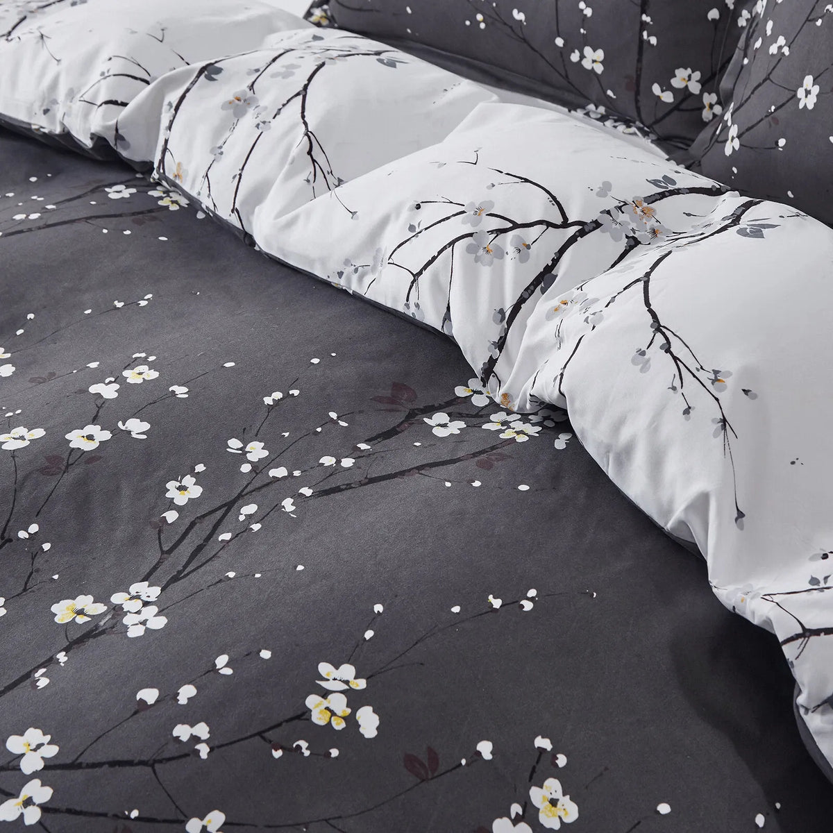 Grace Lisbon Dream Quilt / Doona / Duvet Cover set