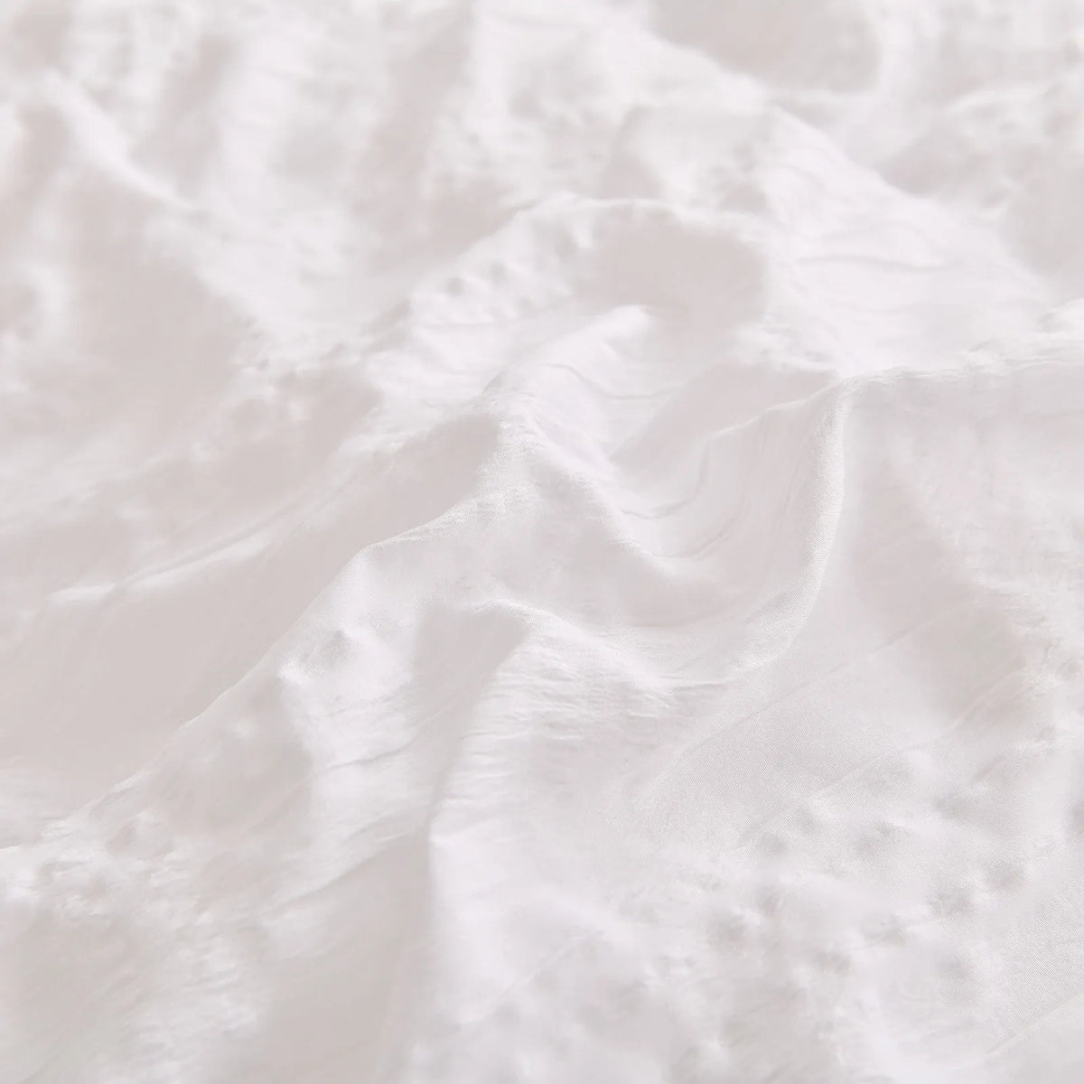 White Montreux Paisley Quilt / Doona / Duvet Cover set