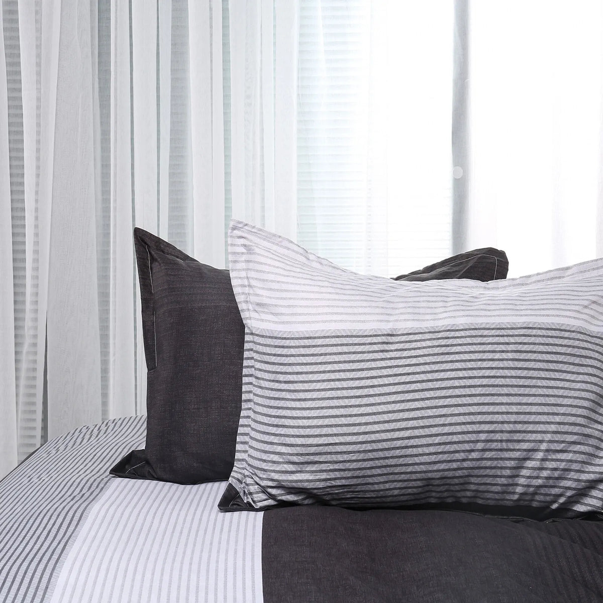 Gray Striped Cannes Gallery Quilt / Doona / Duvet Cover set