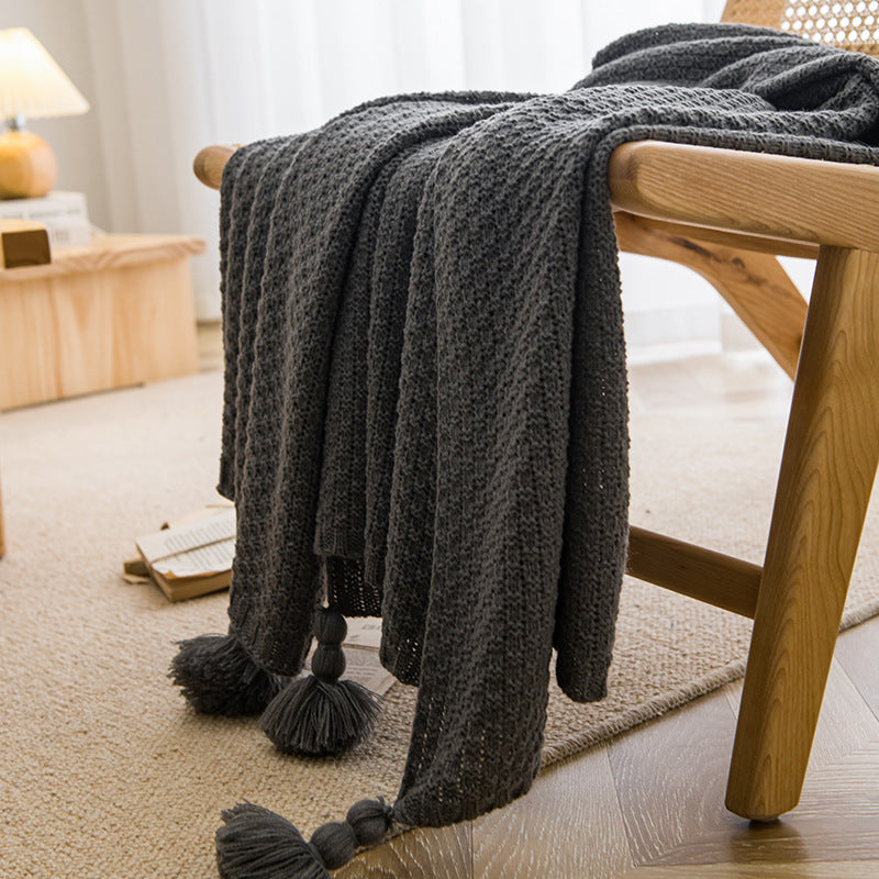 Dark Grey 110cm x 150cm Soft Tassel Throw Blanket for Sofa or Bed, Cozy Casual Blanket for Office Nap, Minimalist Bed End Cover