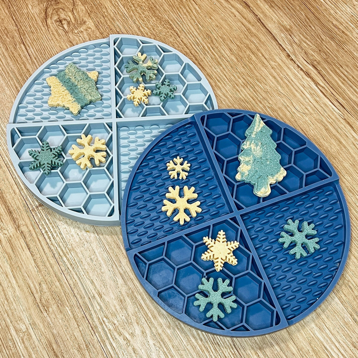 2 Pcs Dark Green Honeycomb Pet Slow Feeder Bowl - Anti-Choke Silicone Lick Mat with Suction for Dogs