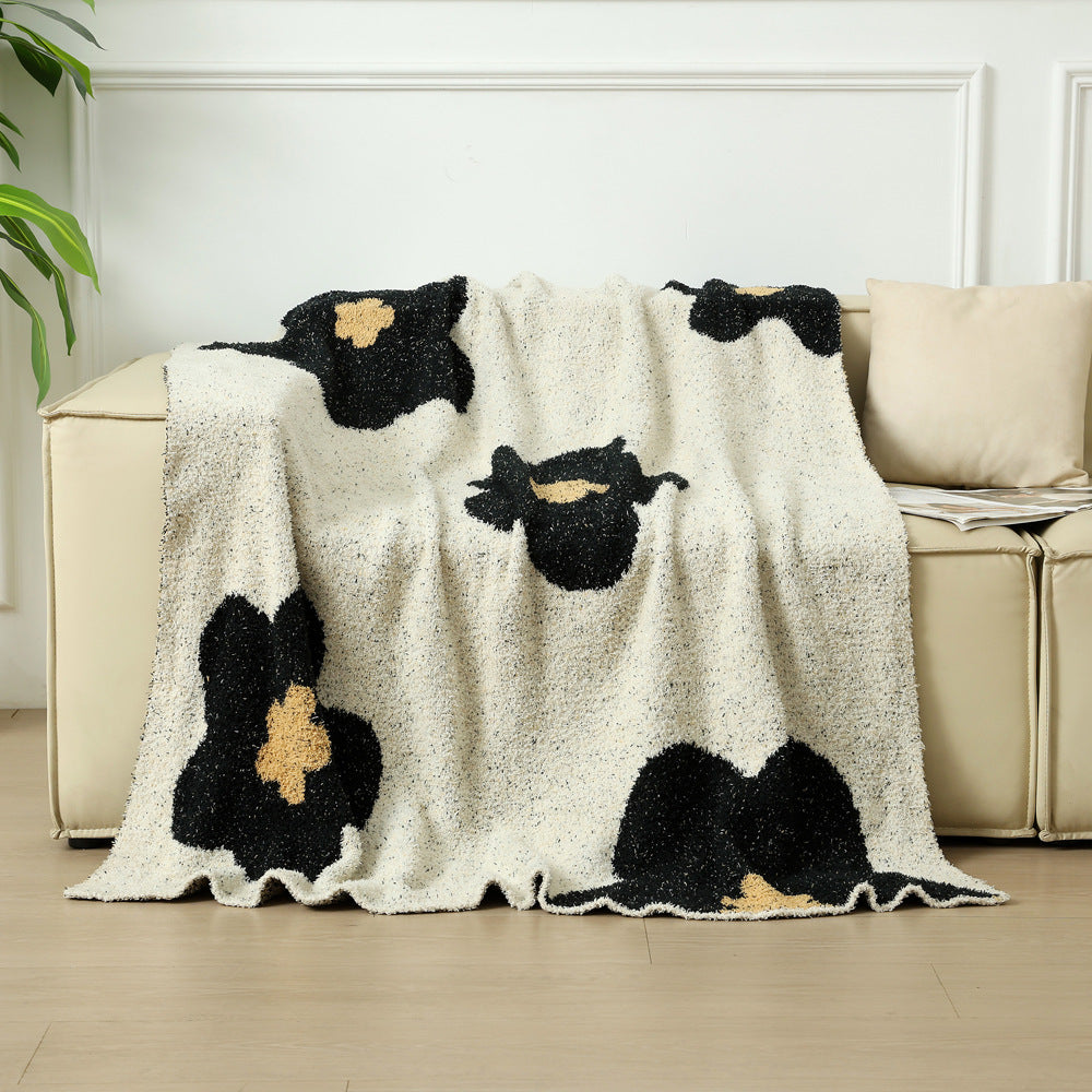 White-black Knitted Sofa Blanket with Plush Side, 130 x 160 cm, 950g, Ideal for Napping and Office Use