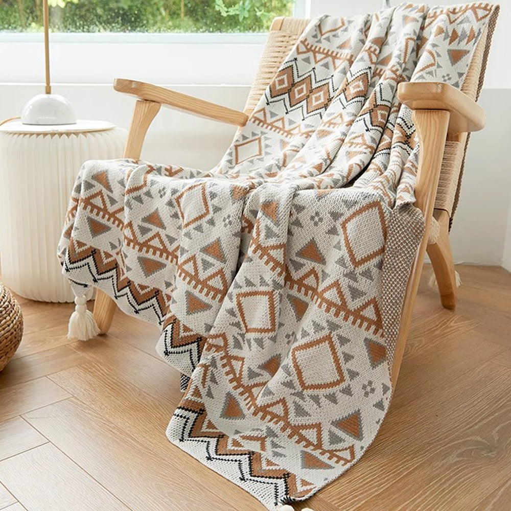 Beige-grey Bohemian Knitted Sofa Blanket, 130 x 170 cm, 900g, Ideal for Hotel and Nap Use