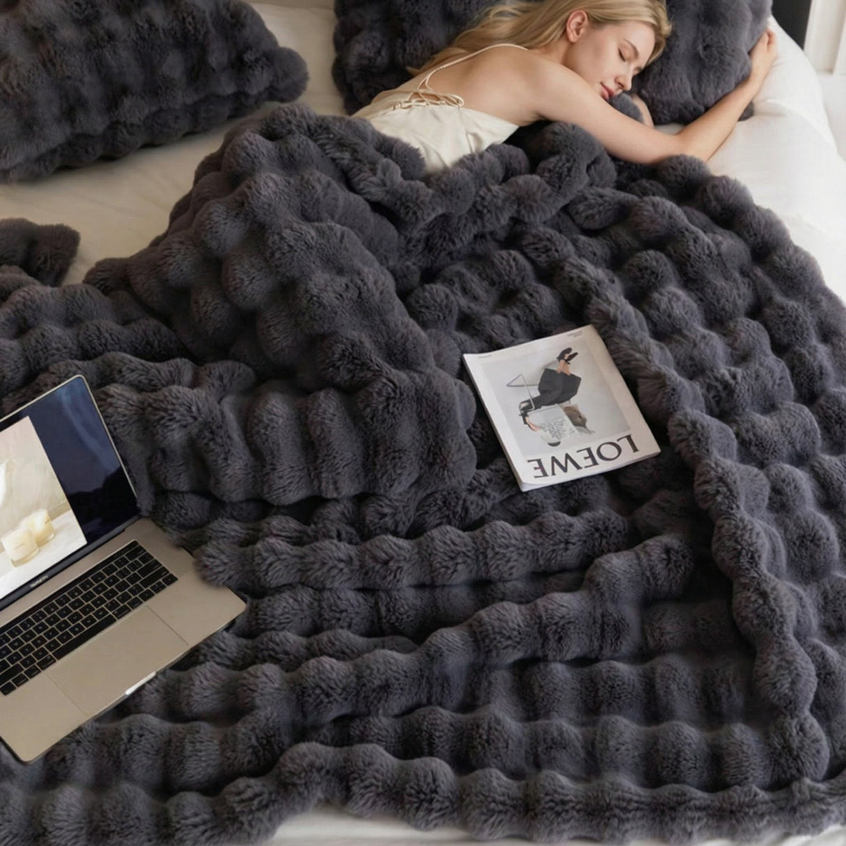 Black Grey Luxury Tuscany Fleece Rabbit Fur Bubble Blanket (140 x 200 CM) - Double-Sided Thickened Soft Plush Bedding & Sofa Throw