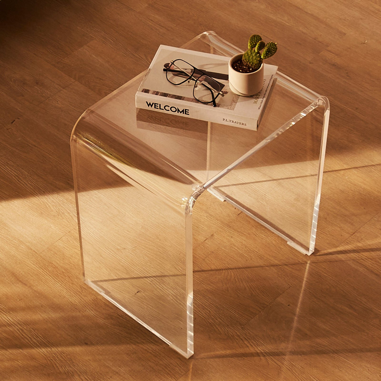 Acrylic Clear End Table, C-Shaped Lucite Side Table