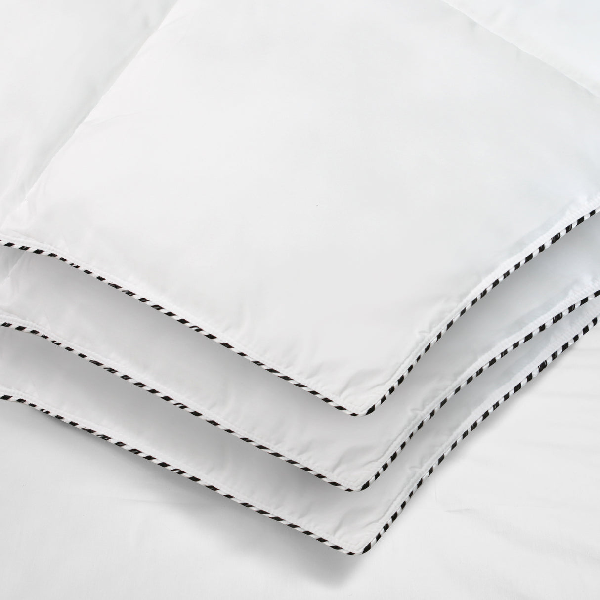 Royal Comfort Bamboo Blend Quilt 250GSM Luxury Duvet 100% Cotton Cover - Double - White