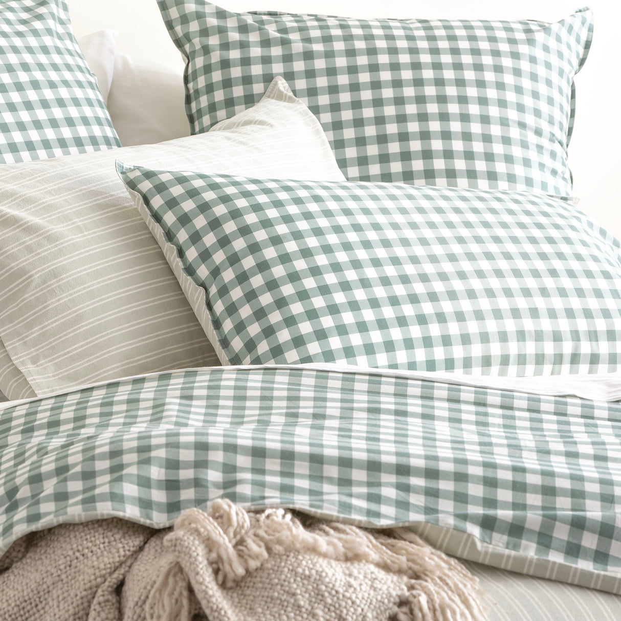 Alison Yarn Dyed Cotton Reversible Forest Quilt Cover Sets by Renee Taylor Super King