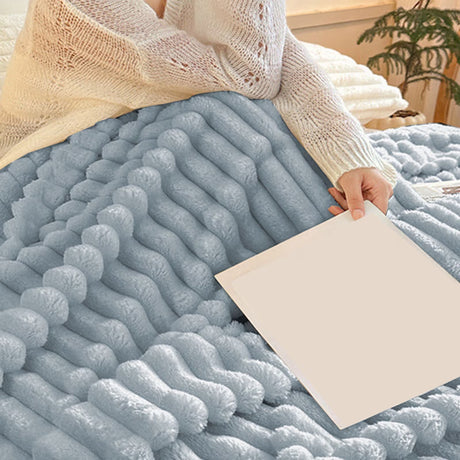 Double Layer Fleece Throw Blanket, Soft Thick Plush Couch and Bed Blanket for Sofa, Home and Winter Comfort, 27.5 x 39.3 in, Gray