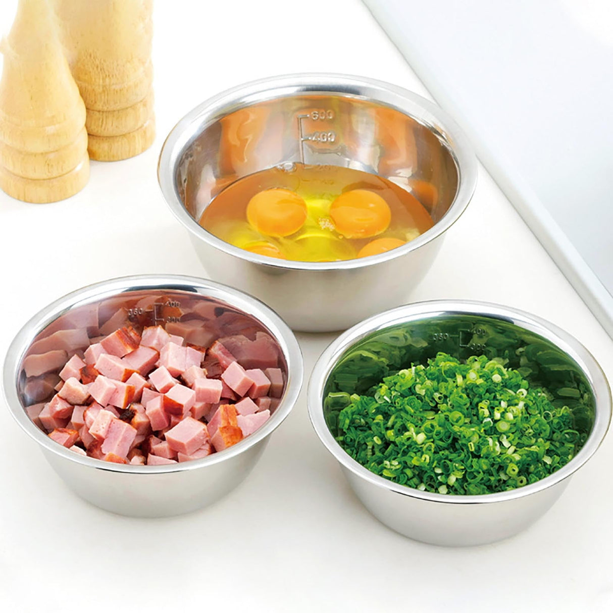 Thickened Stainless Steel Mixing Bowl - Salad Bowl, Metal Bowls, Stainless Steel Basin, Heavy Duty Deeper Edge Mirror Finish Dishwasher Safe Bowl, Metal Bowls,Stainless Steel Basin, Water Basin 14CM 400ml