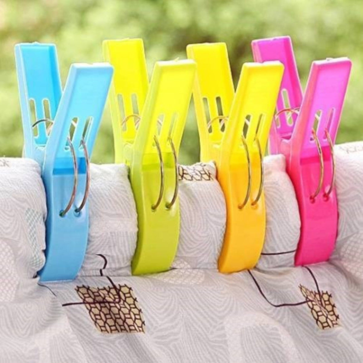 Towel Pegs,Beach Towel Clips for Chairs Cruise Plastic Clothes Pins Beach Chair Towel Clips,Towel Holder Clips,Heavy Duty Clothes Pins-Keep Towel