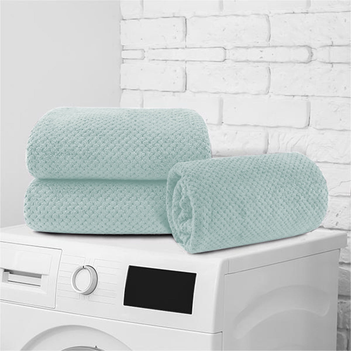 Bath Towel, Oversize Bath Towel, 55×28 Inch Large Microfiber Bath Towels, Soft, Absorbent, and Quick Dry Towels for Bathroom, Pool, Beach, Swim, and Yoga, Large Bathroom Towels for Daily Use 55×28 in Green