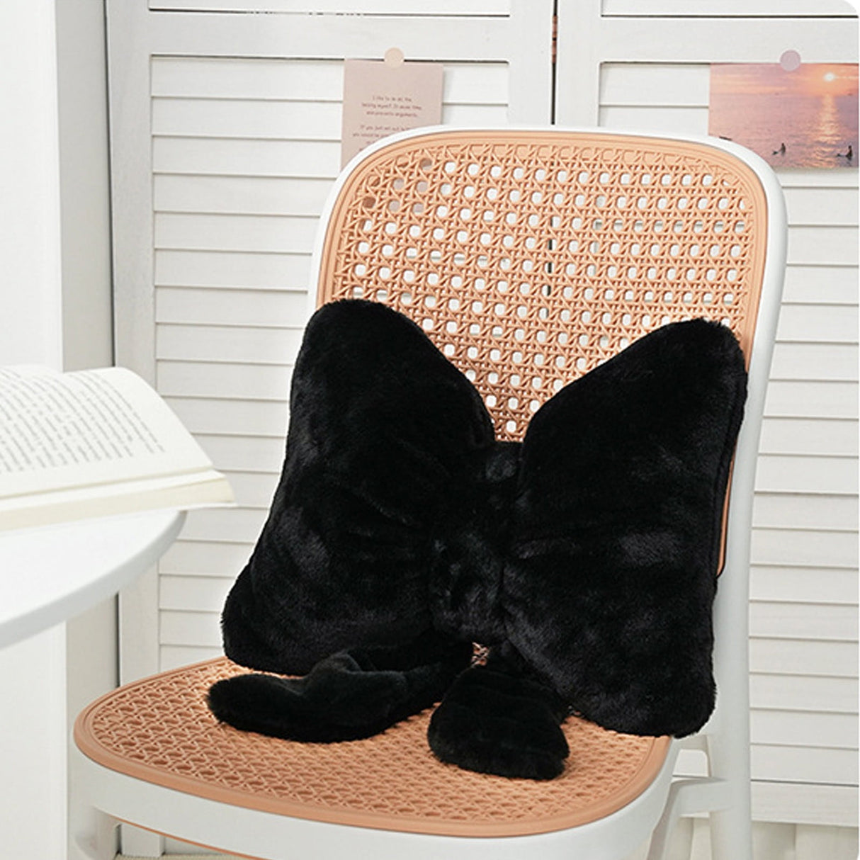 Darzheoy Bow Shaped Throw Pillow Soft Stuffed Bow Christmas Decorations Soft Furry Bow Throw Pillows Cute Bowknot Plush Pillow Home Decor for Couch Living Room Bed Black