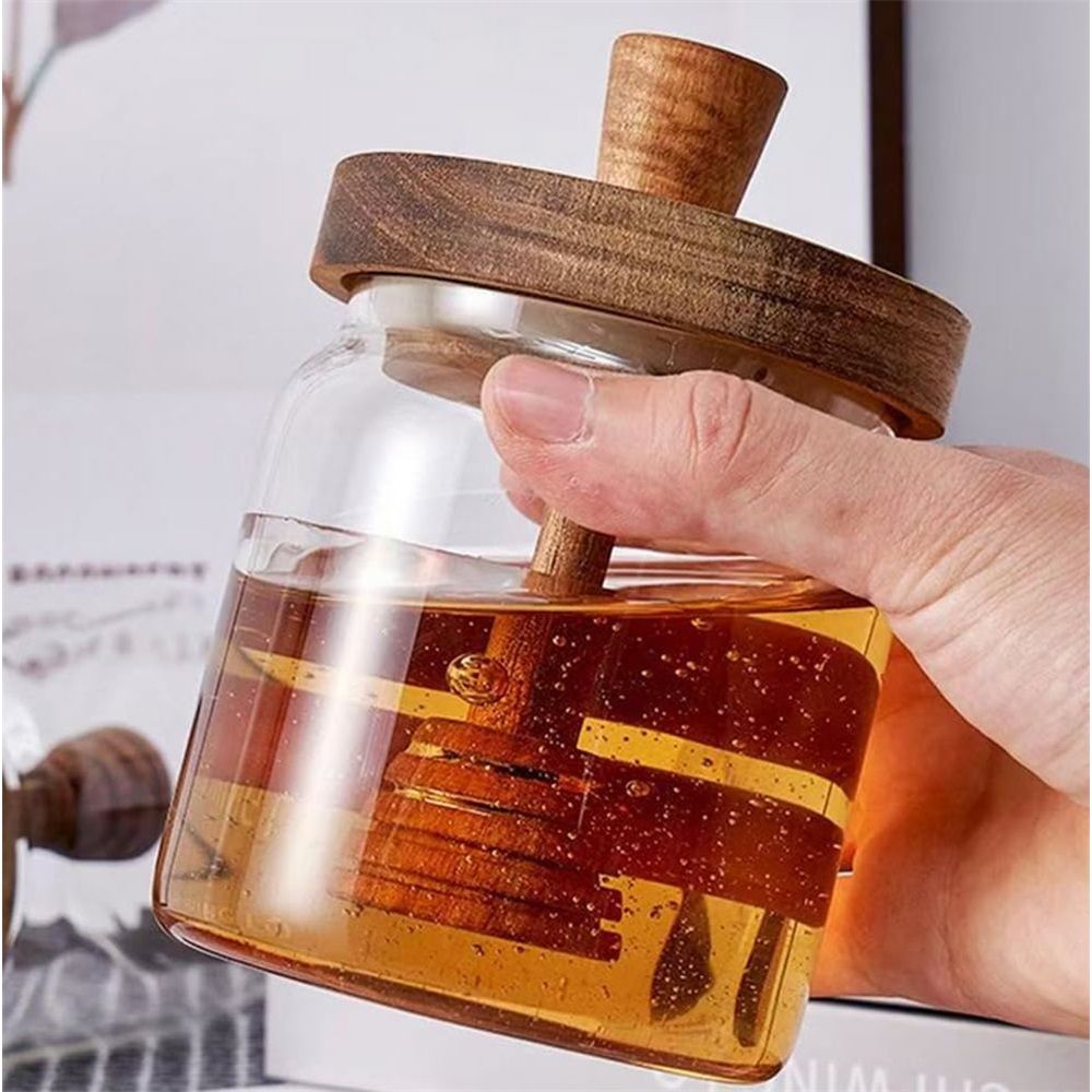 Honey jar glass rack dispenser set for home kitchen, with wooden stick and lid, transparent modern honey syrup glass container, used for storing gifts,