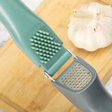 Garlic Press, Garlic Mincer Tool with Sturdy Design Extracts More Garlic Paste, Stainless Steel Mincer Crusher Chopper & Peeler Set Rust Proof Anti-Corrosion Green & Grey